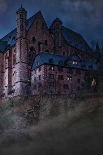 Mystery_2 Mysterious Manor House Notebook: 150 Page Journal Notebook Diary