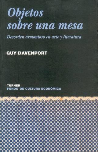 Objetos Sobre Una Mesa