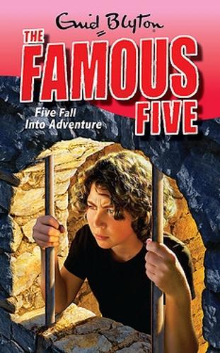 Five Fall Into Adventure: Book 9(Famous Five)
