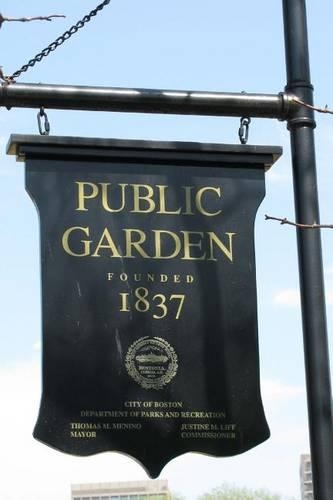 Public Garden Sign, for the Love of Boston: Blank 150 Page Lined Journal for Your Thoughts, Ideas, and Inspiration